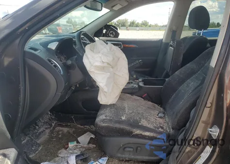 2015 Nissan Pathfinder S z USA, uszkodzony, nr VIN 5N1AR2MN7FC717123